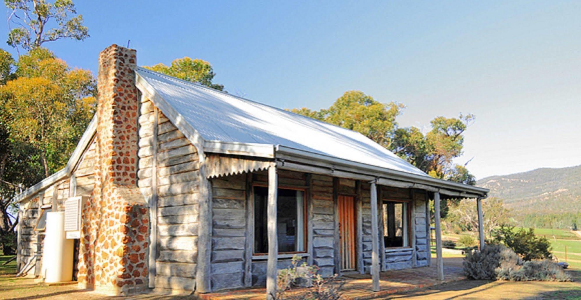Grampians Pioneer Cottages Halls Gap Eksteriør billede