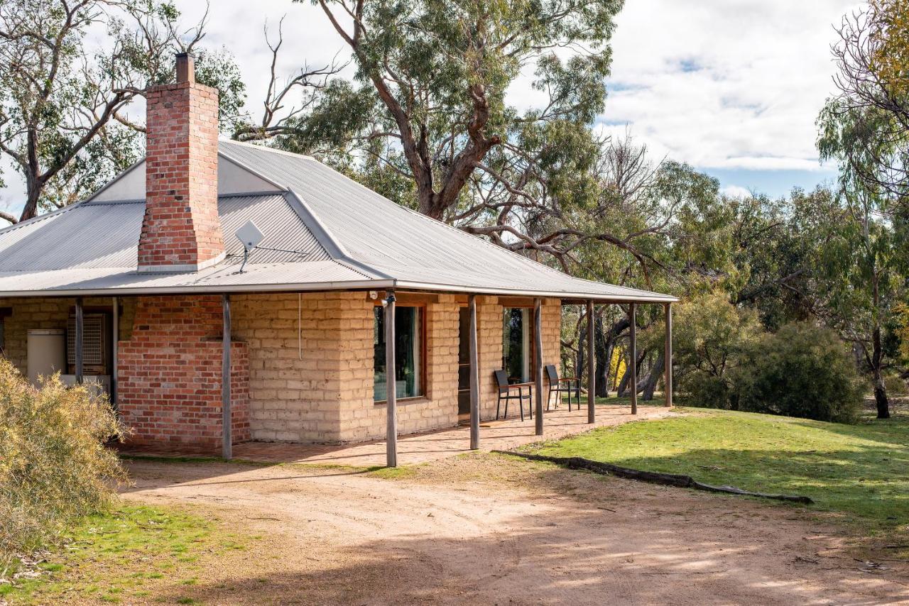 Grampians Pioneer Cottages Halls Gap Eksteriør billede